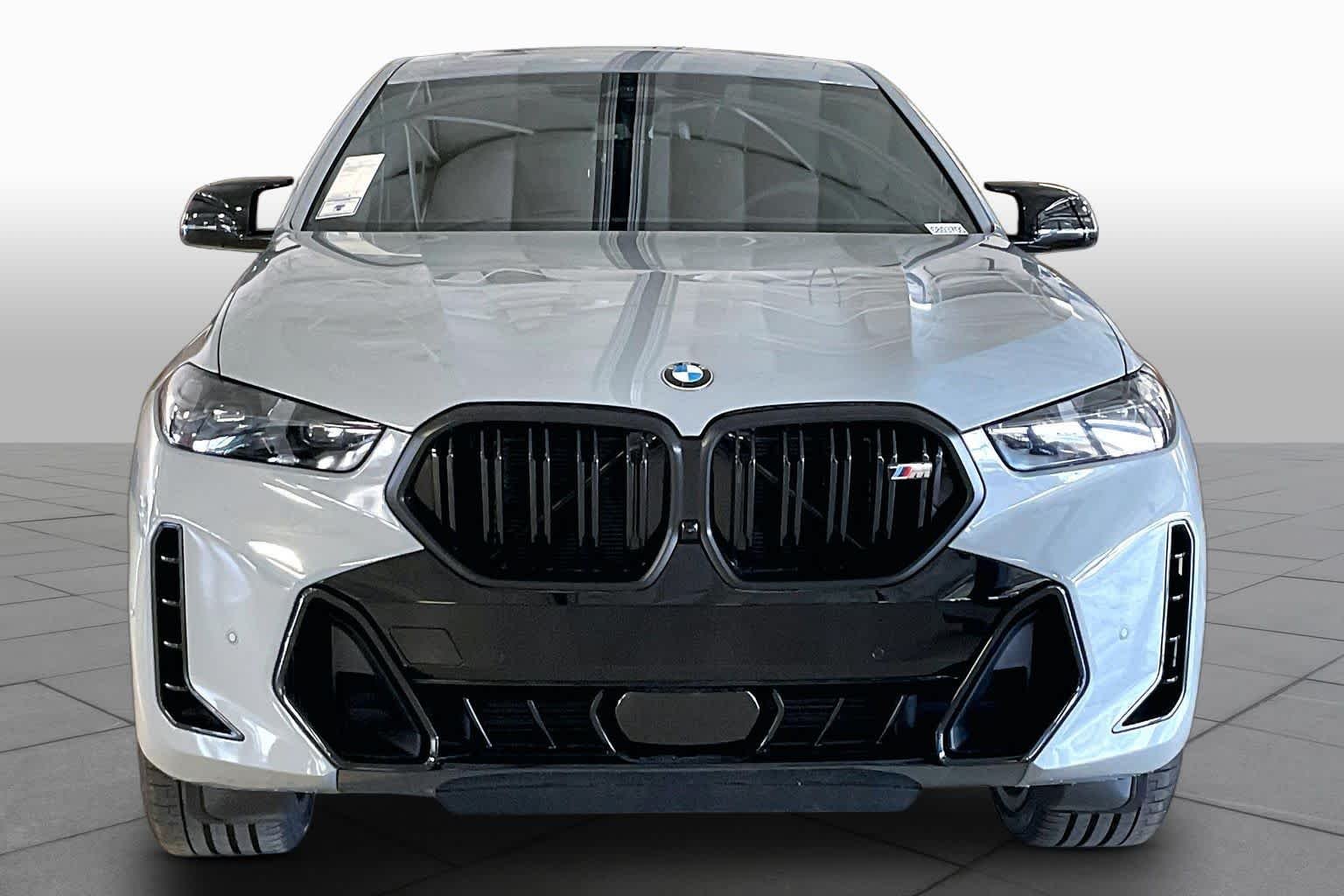 New 2027 Brooklyn Grey Metallic BMW M60i image 3