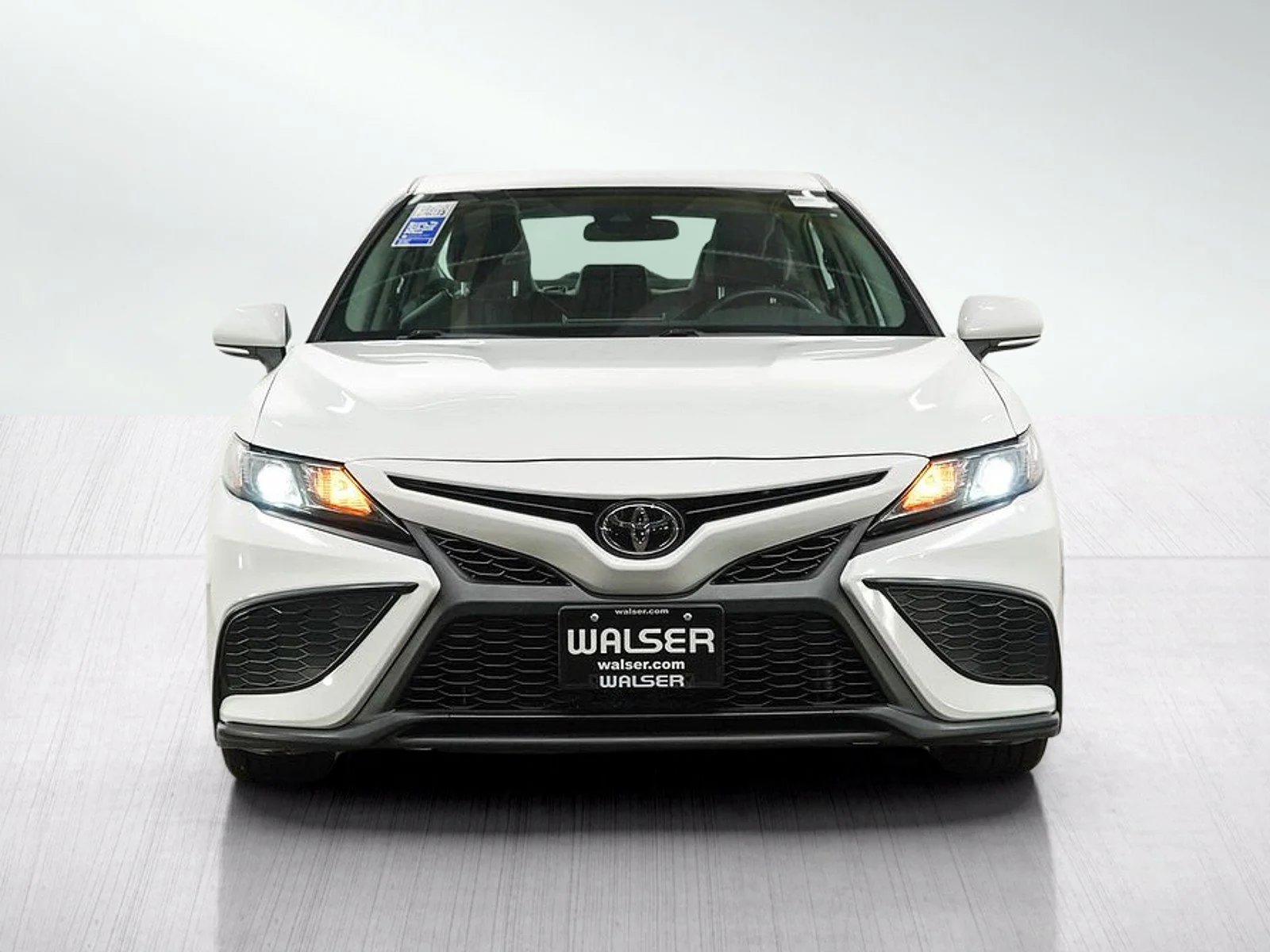 Used 2024  Toyota  image 8