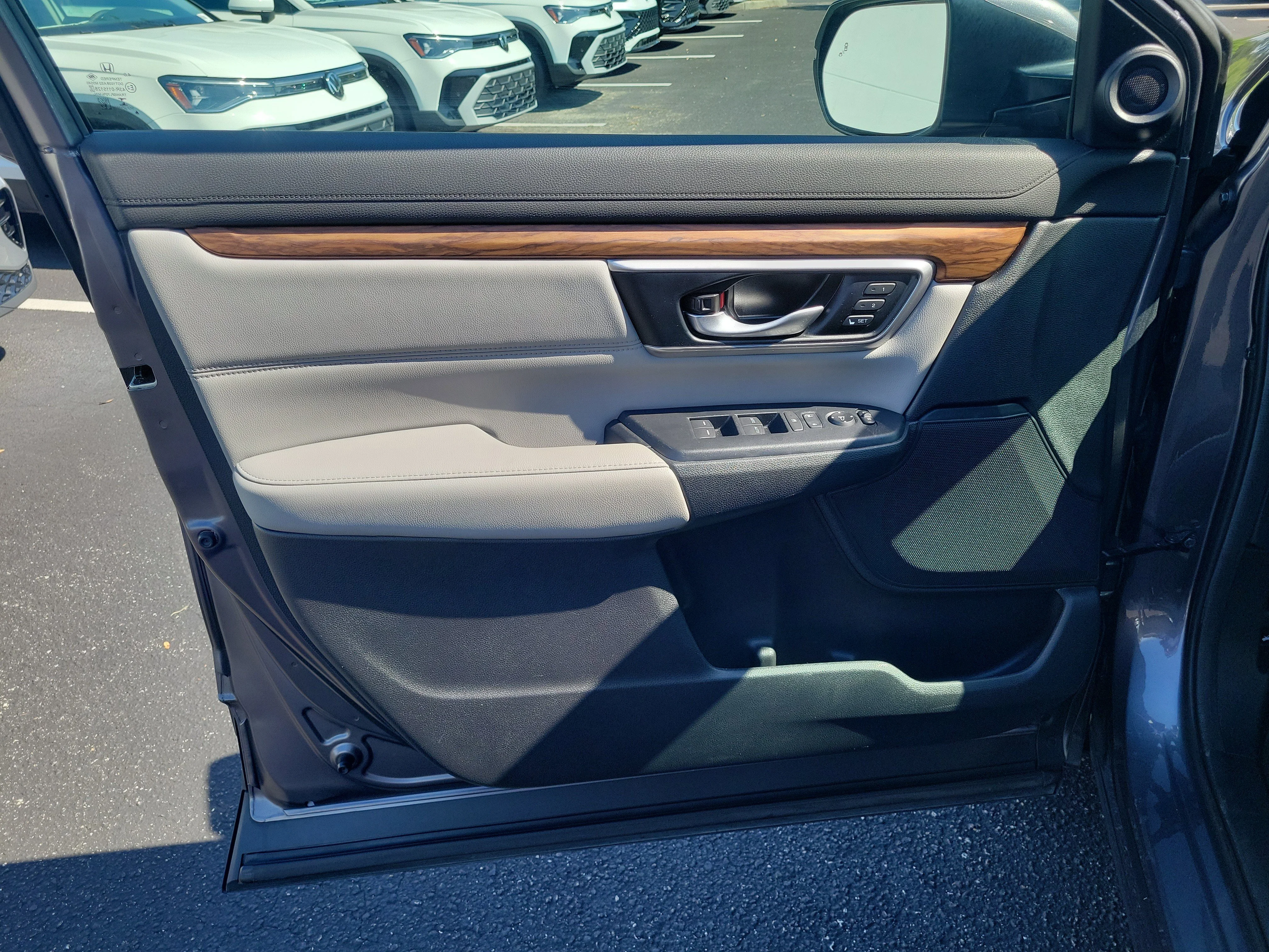 Used 2020  Honda EX-L image 15