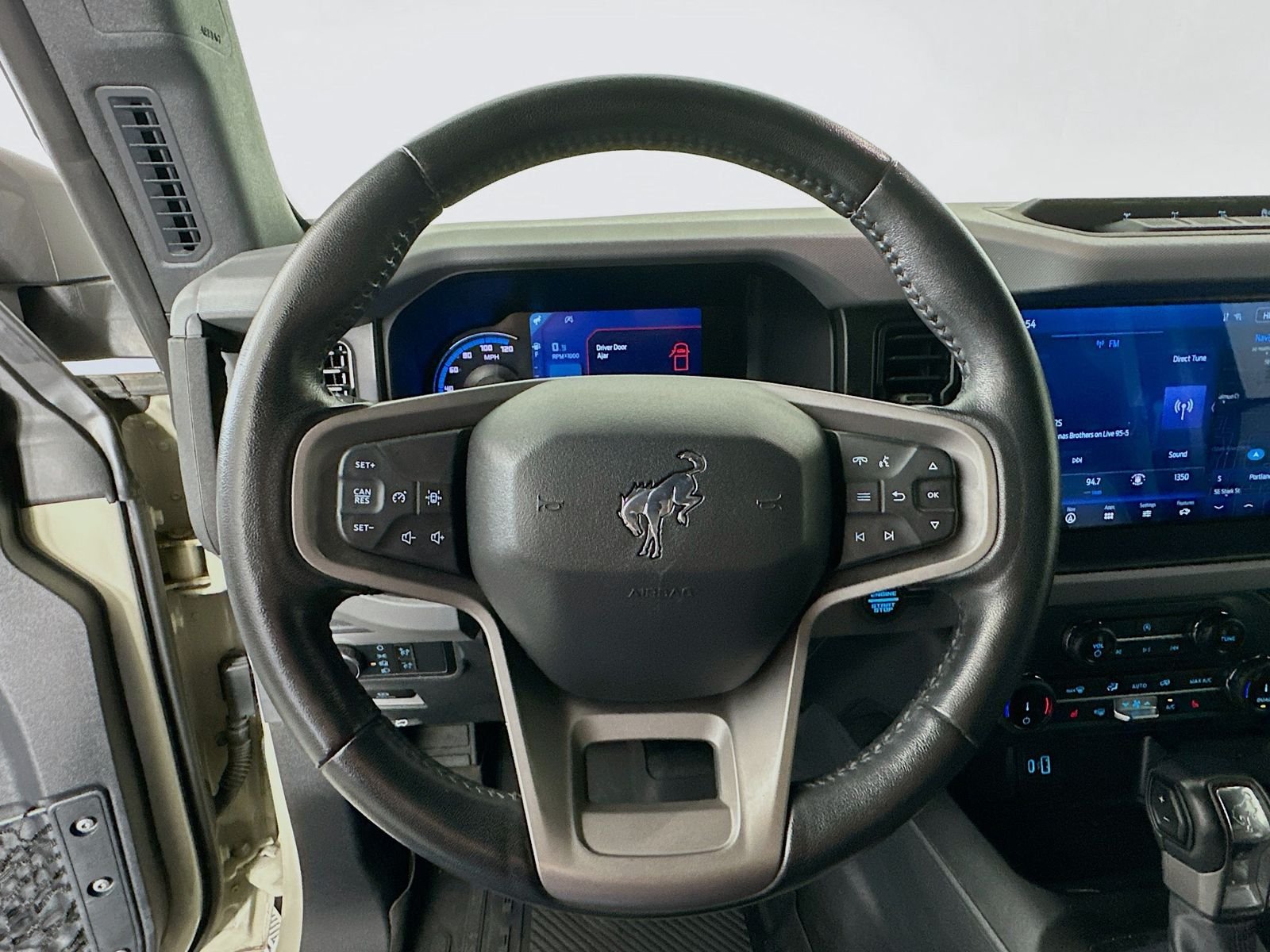 Used 2022 Desert Sand Ford Everglades image 11