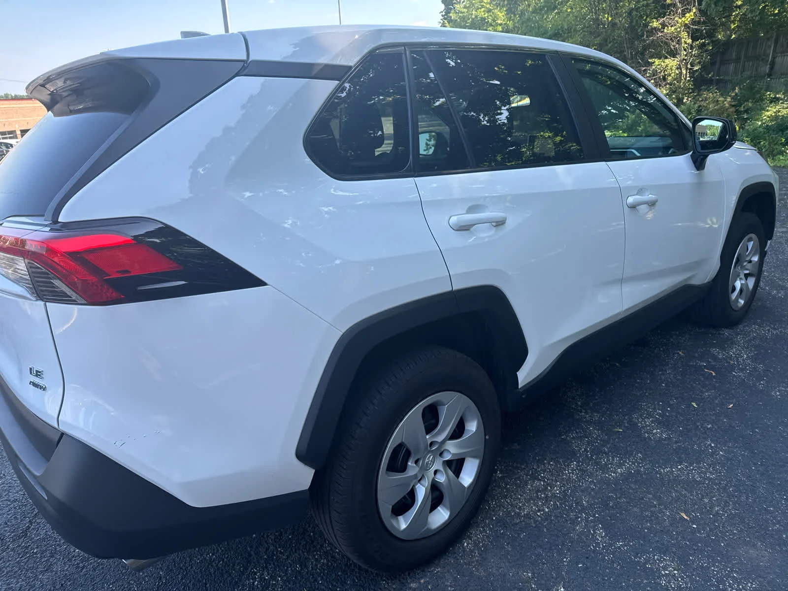 Used 2025 Ice Cap Toyota LE image 5