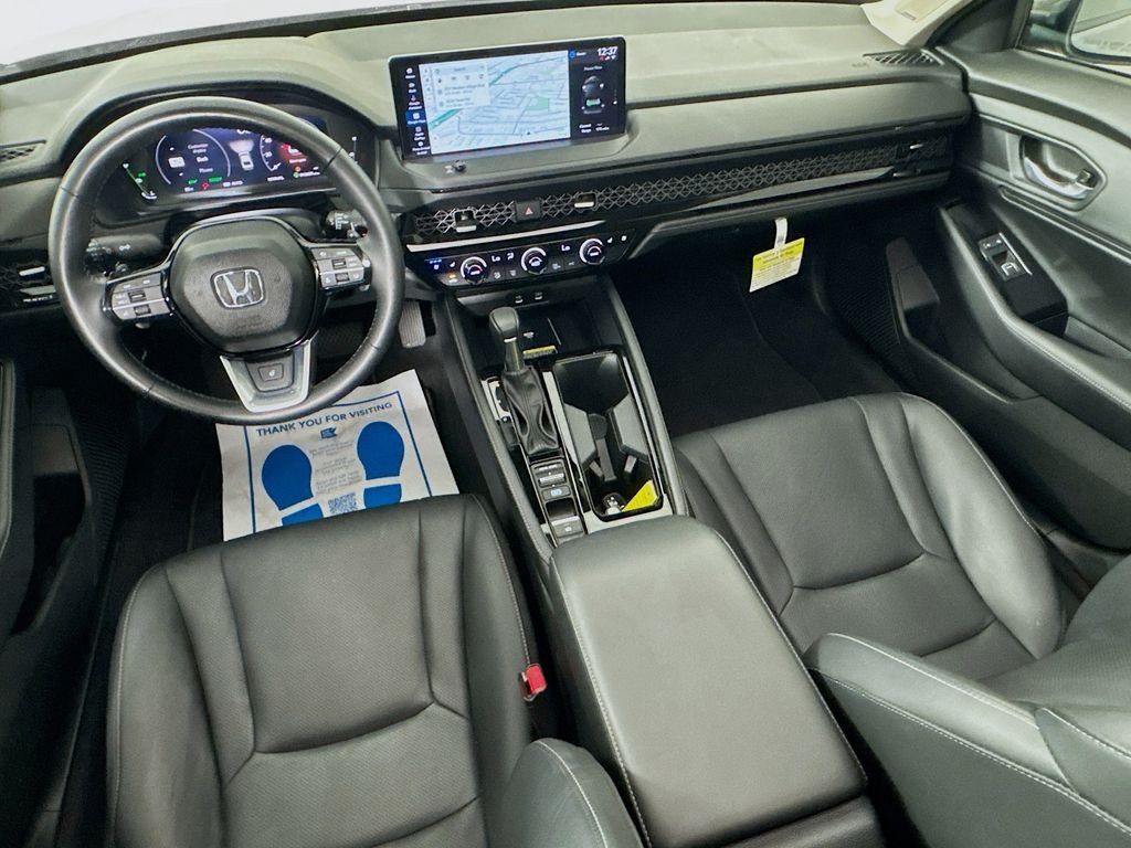 Certified Used 2025 Urban Gray Pearl Honda HYBRID TOURING image 27