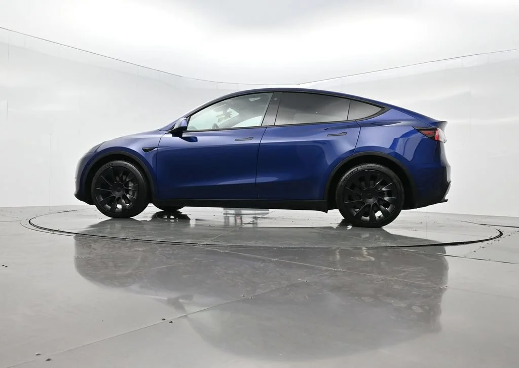 Used 2021 Blue Tesla Long Range image 41