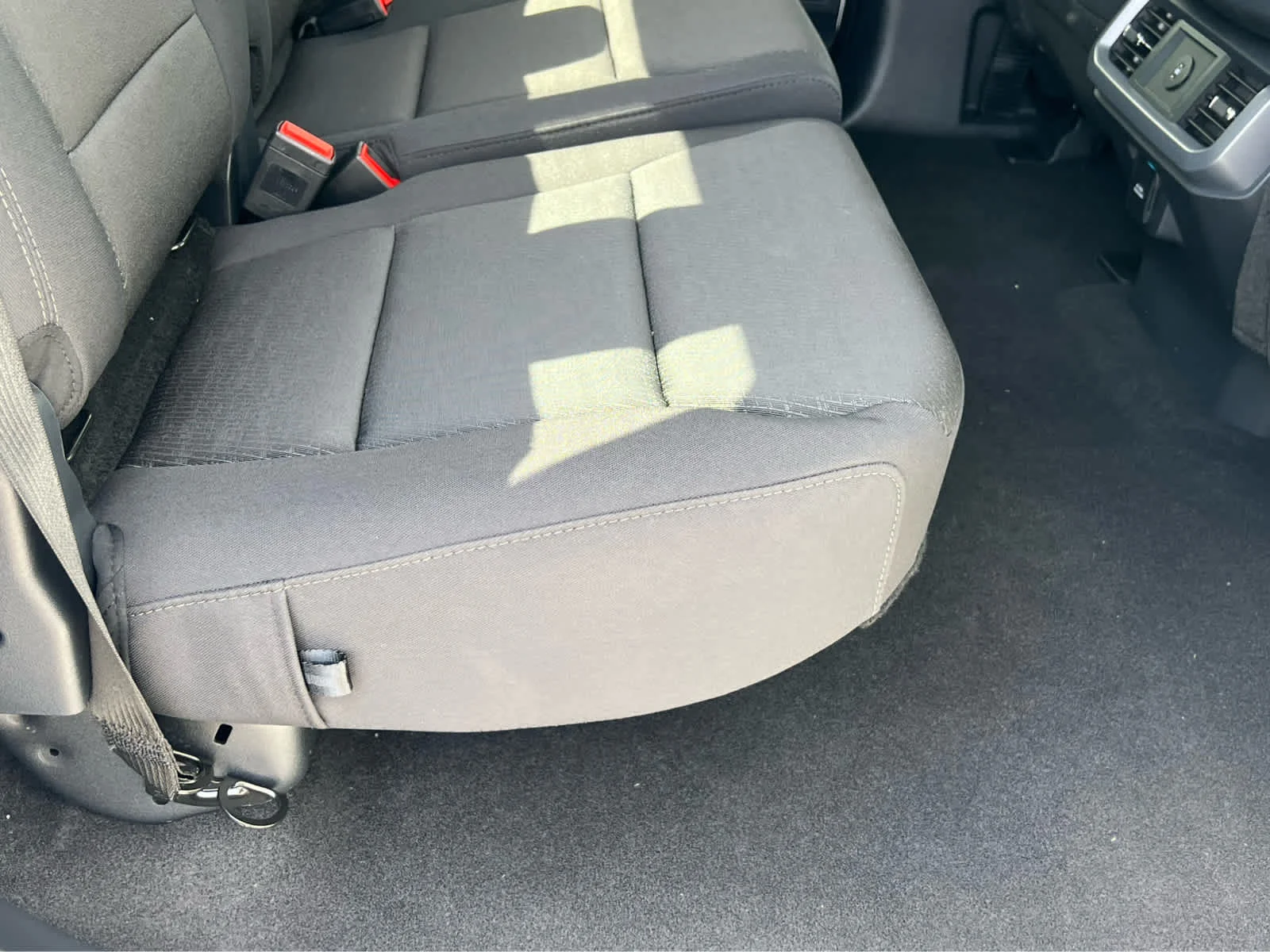 New 2026 Oxford White Ford XLT image 21