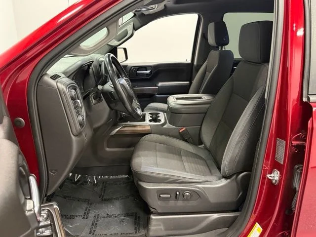 Used 2019 Red Chevrolet RST image 11