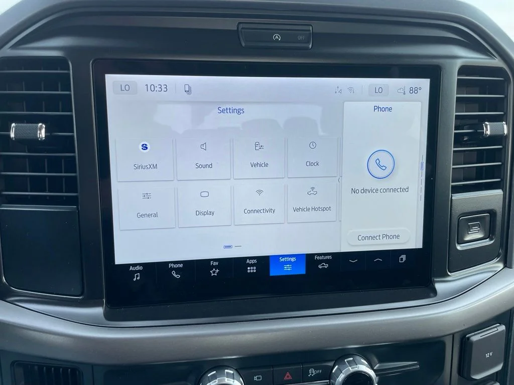 New 2026 Carbonized Gray Metallic Ford XLT image 17