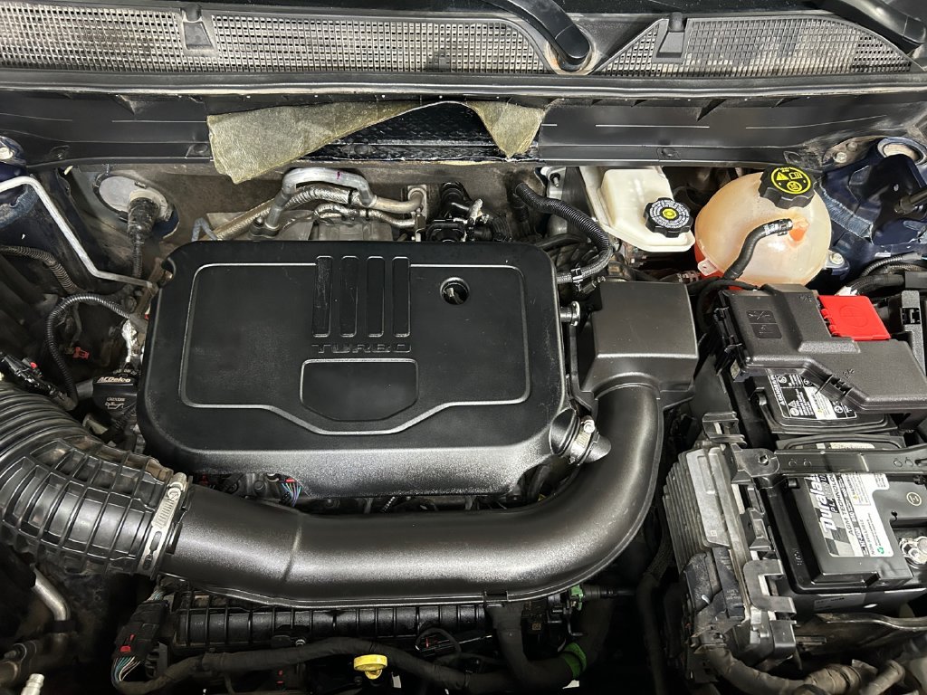Used 2023 Blue GMC SLE image 21