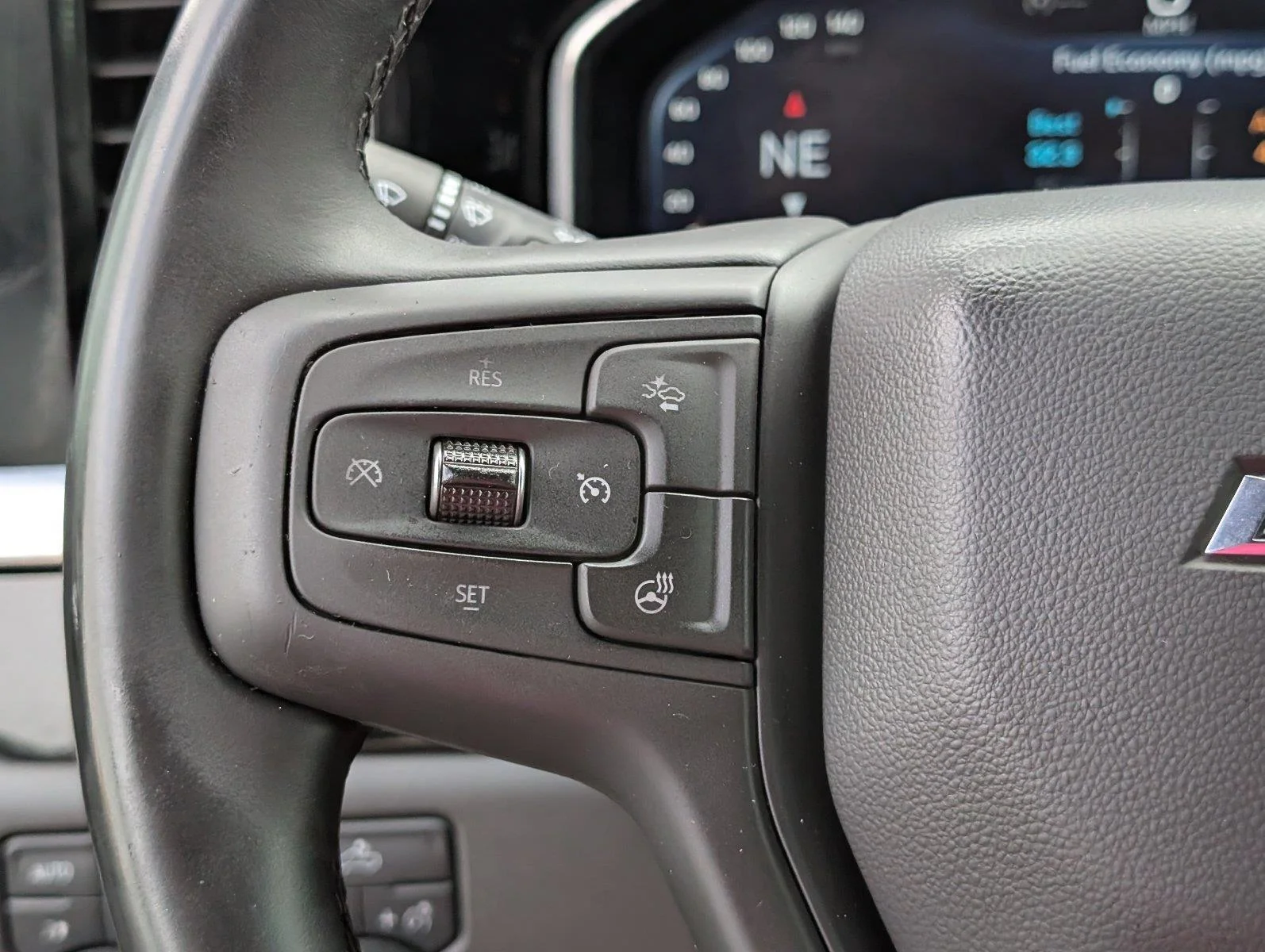Used 2025 Summit White Chevrolet LT Trail Boss image 28