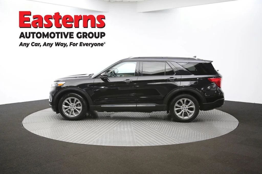 Used 2023 Black Ford Limited image 59