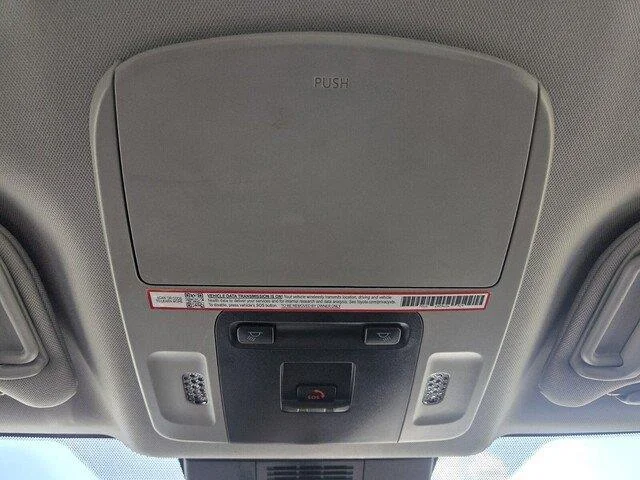 Used 2025 WHITE Toyota LE image 19