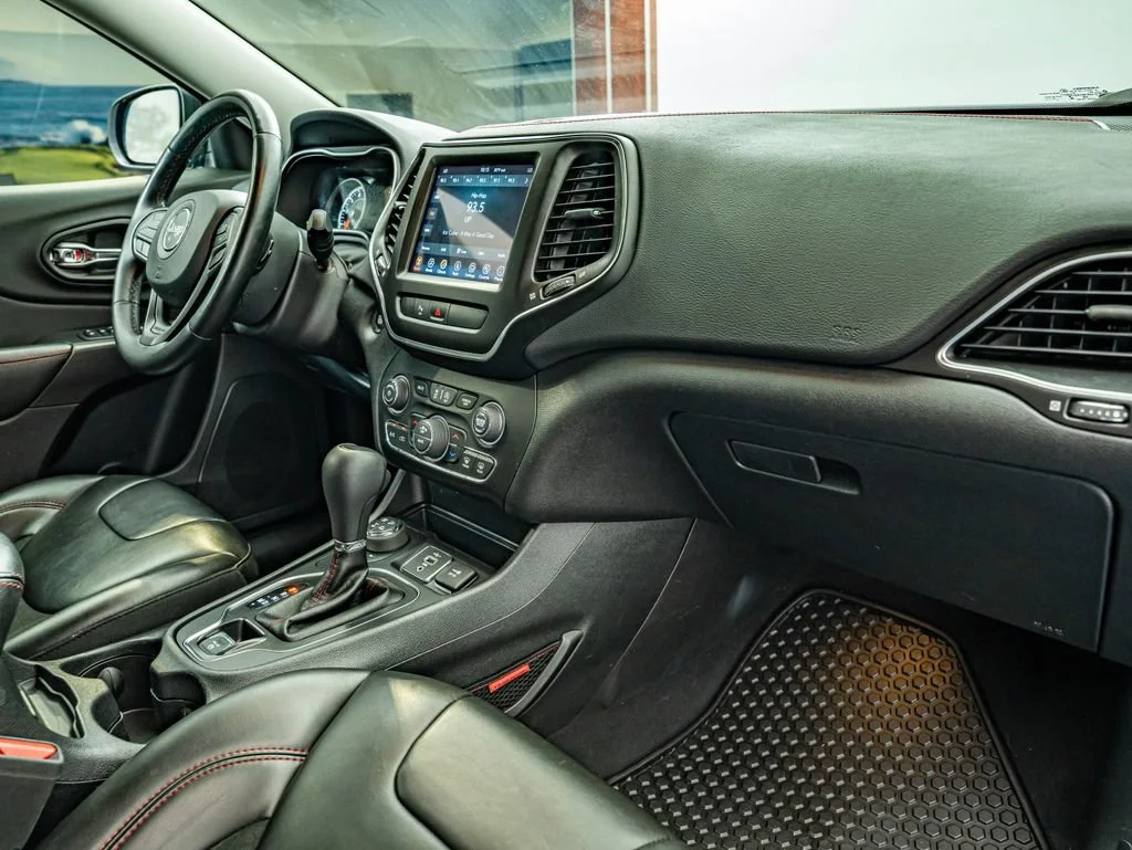 Used 2020 Hydro Blue Pearlcoat Jeep Trailhawk image 37