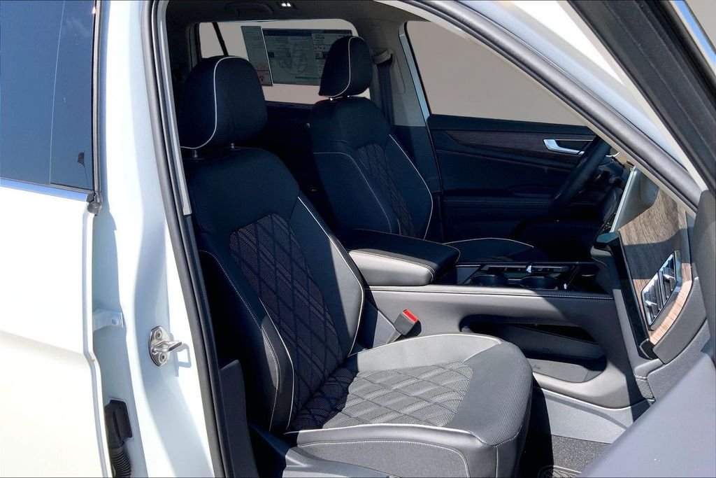 New 2026 Opal White Pearl Volkswagen 2.0T SEL Premium R-Line image 11