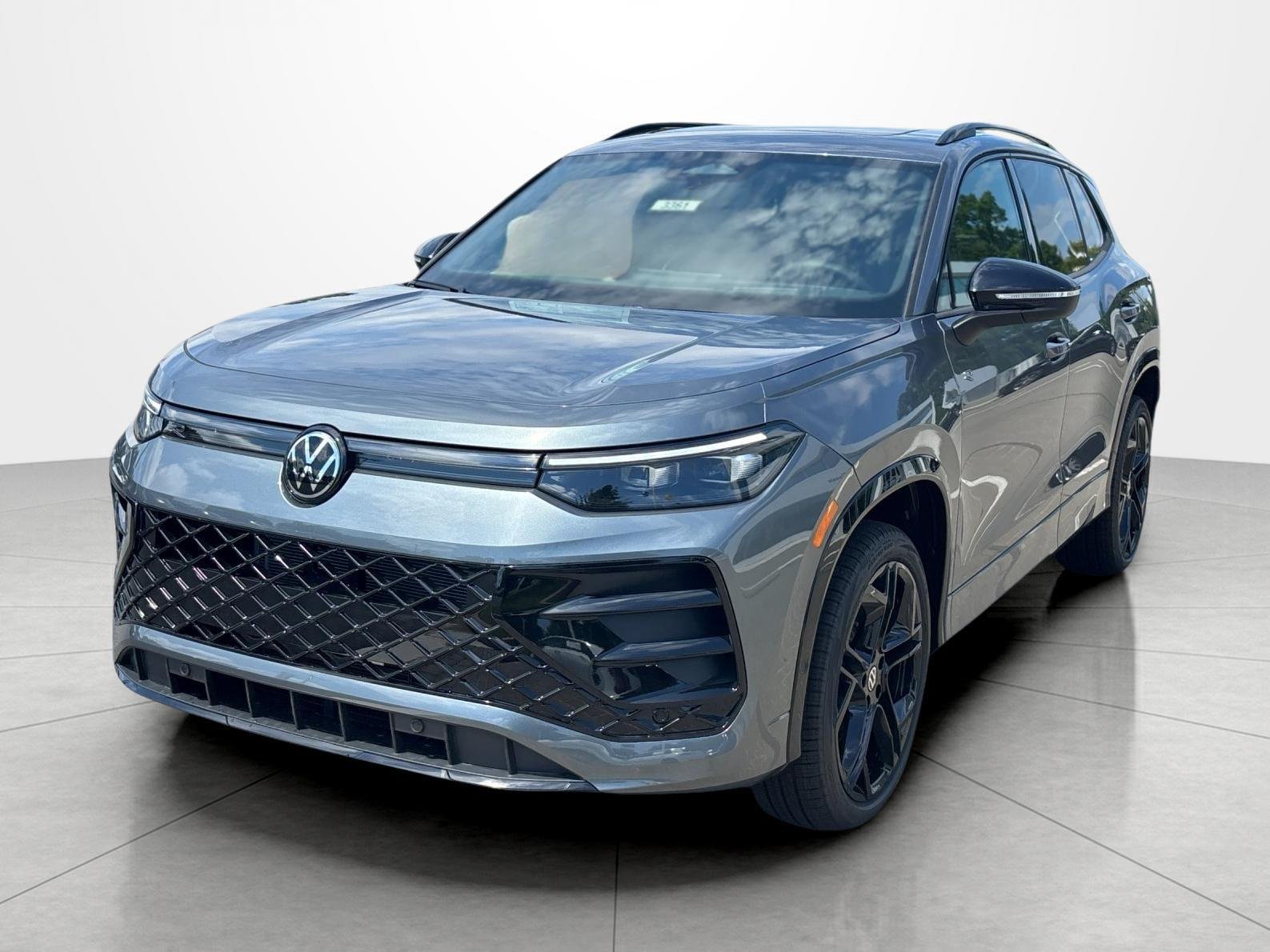 New 2026 Platinum Gray Metallic Volkswagen SE R-Line Black image 1