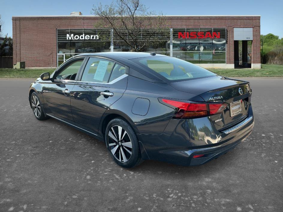 Certified Used 2022 Storm Blue Metallic Nissan 2.5 SV image 3