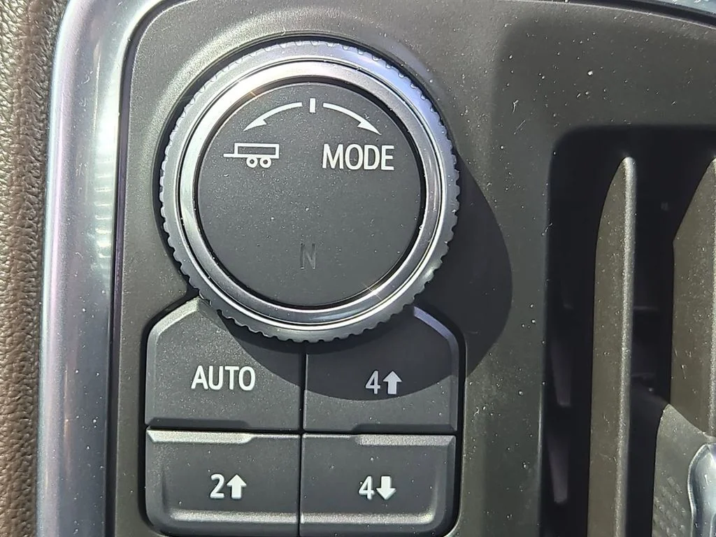 Used 2020 Gray GMC Denali image 58