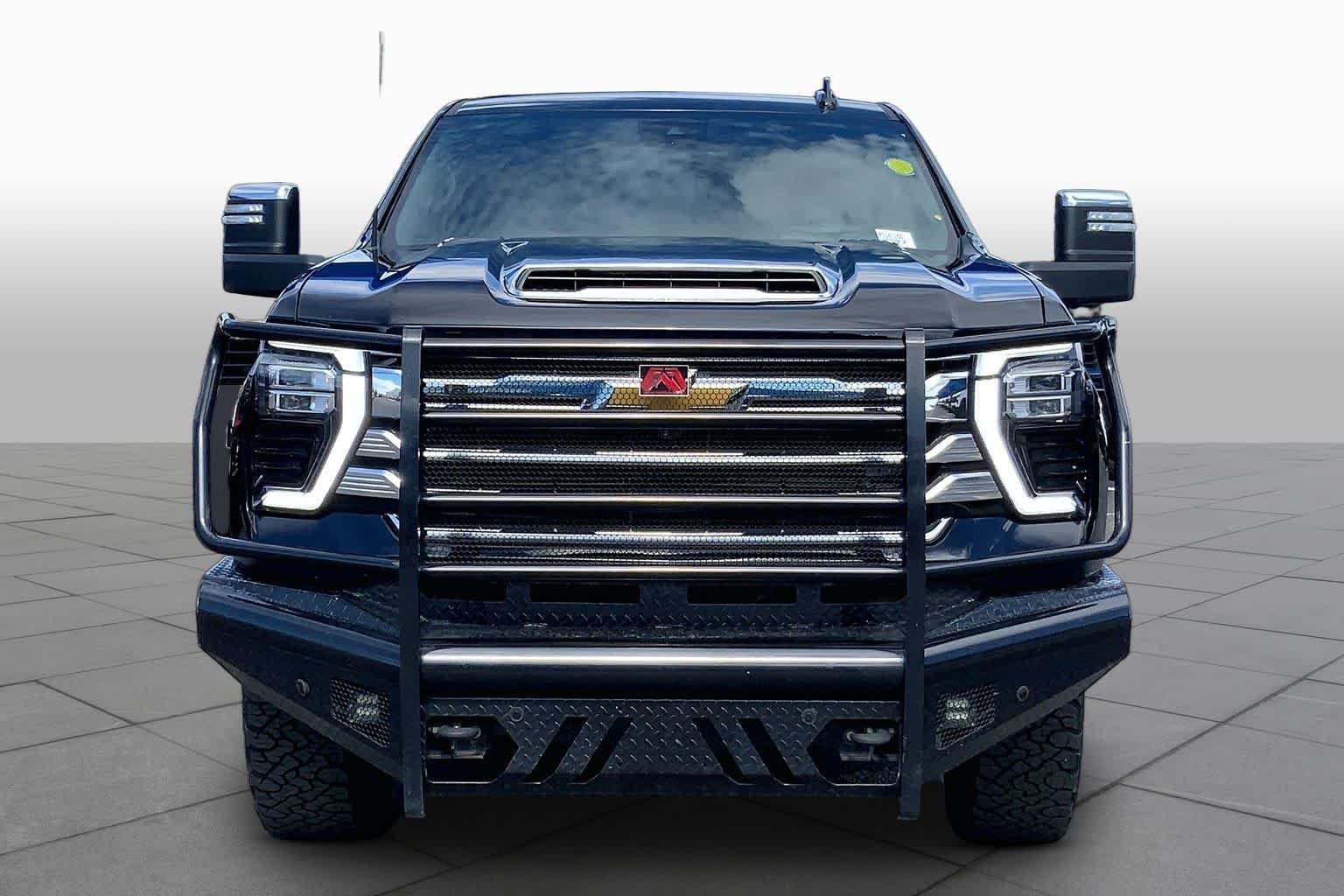 Used 2024 Black Chevrolet High Country image 4
