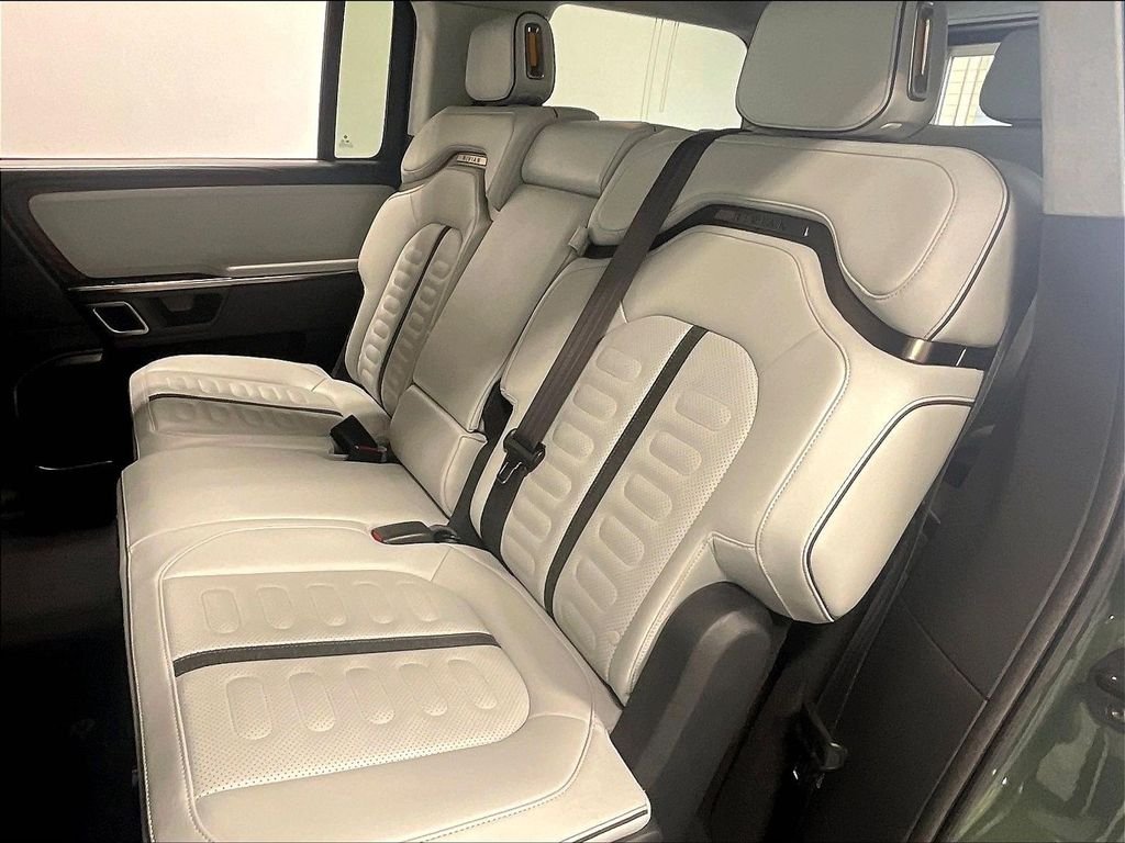 Used 2023 Green Rivian Adventure image 15