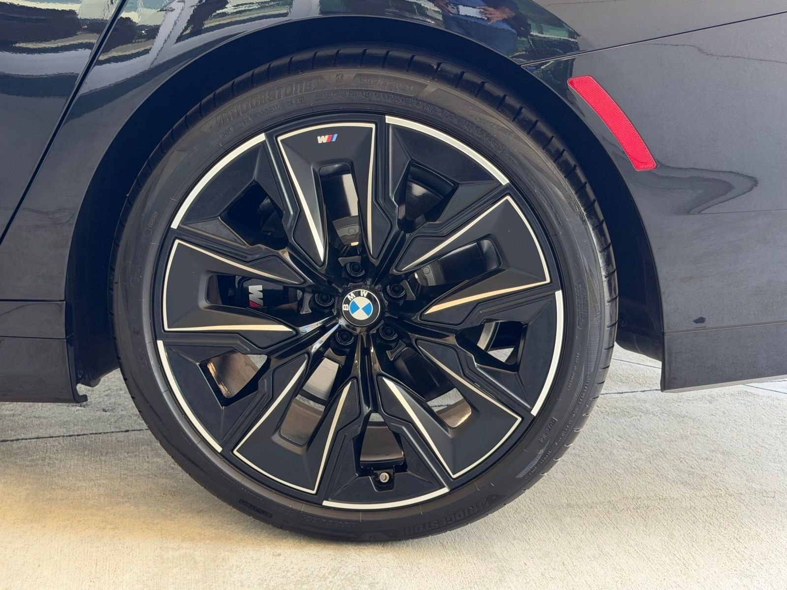 Used 2025 Black BMW 740i xDrive image 19