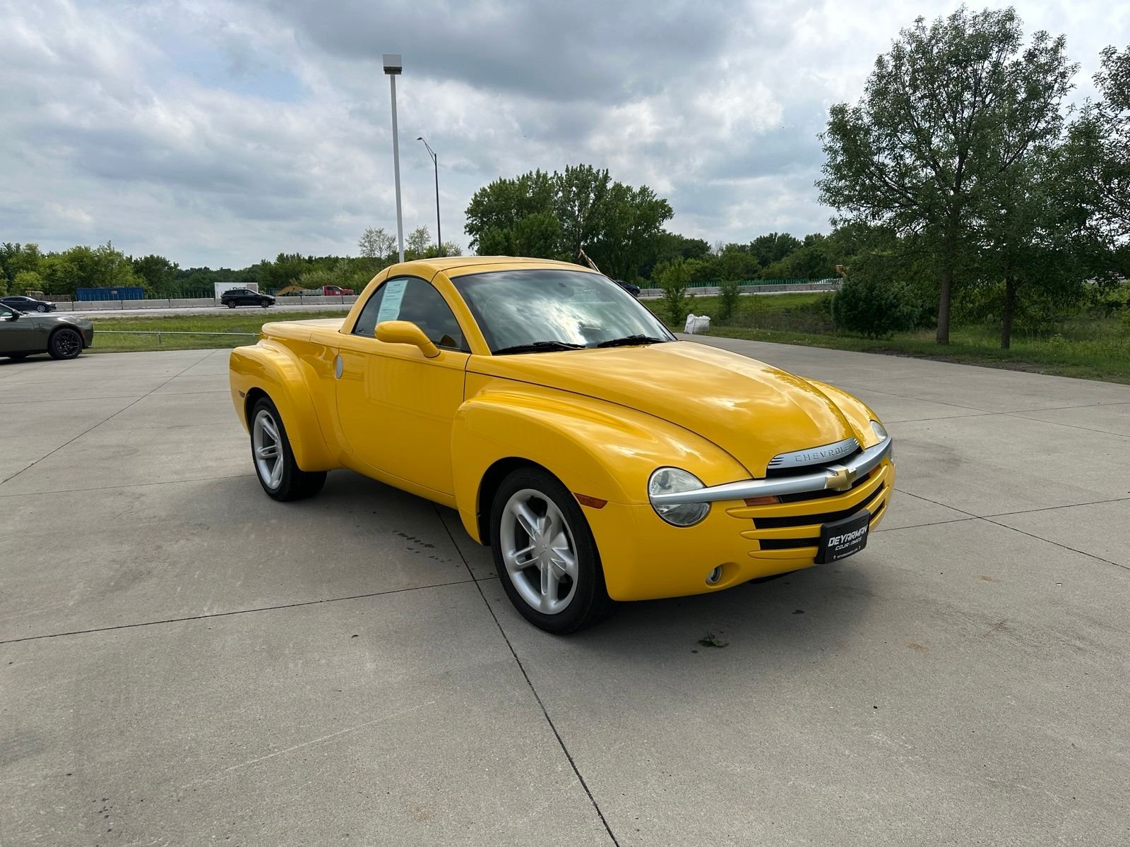 2004 Chevrolet SSR LS's photo