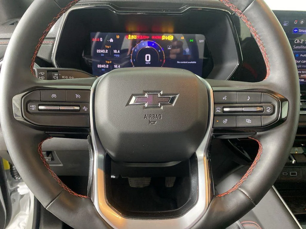 New 2026 Summit White Chevrolet Z71 image 13