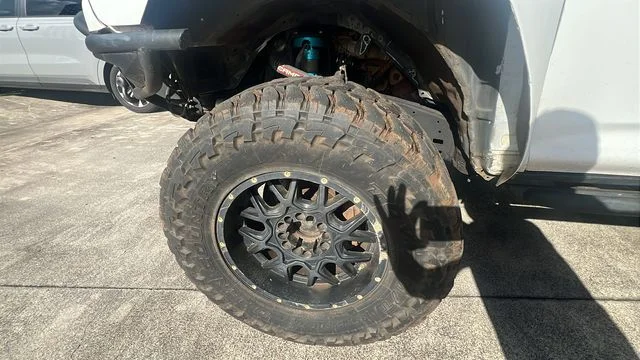 Used 2017 White Toyota SR5 image 9