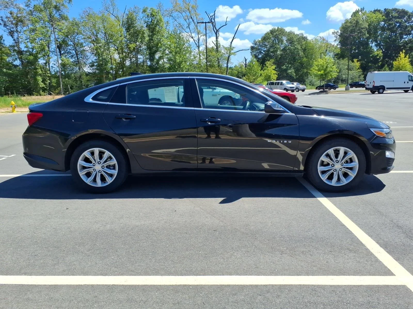 Used 2025 Mosaic Black Metallic Chevrolet LT image 10