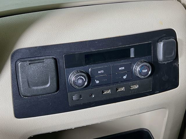 Used 2017 White Frost Tricoat GMC Denali image 27