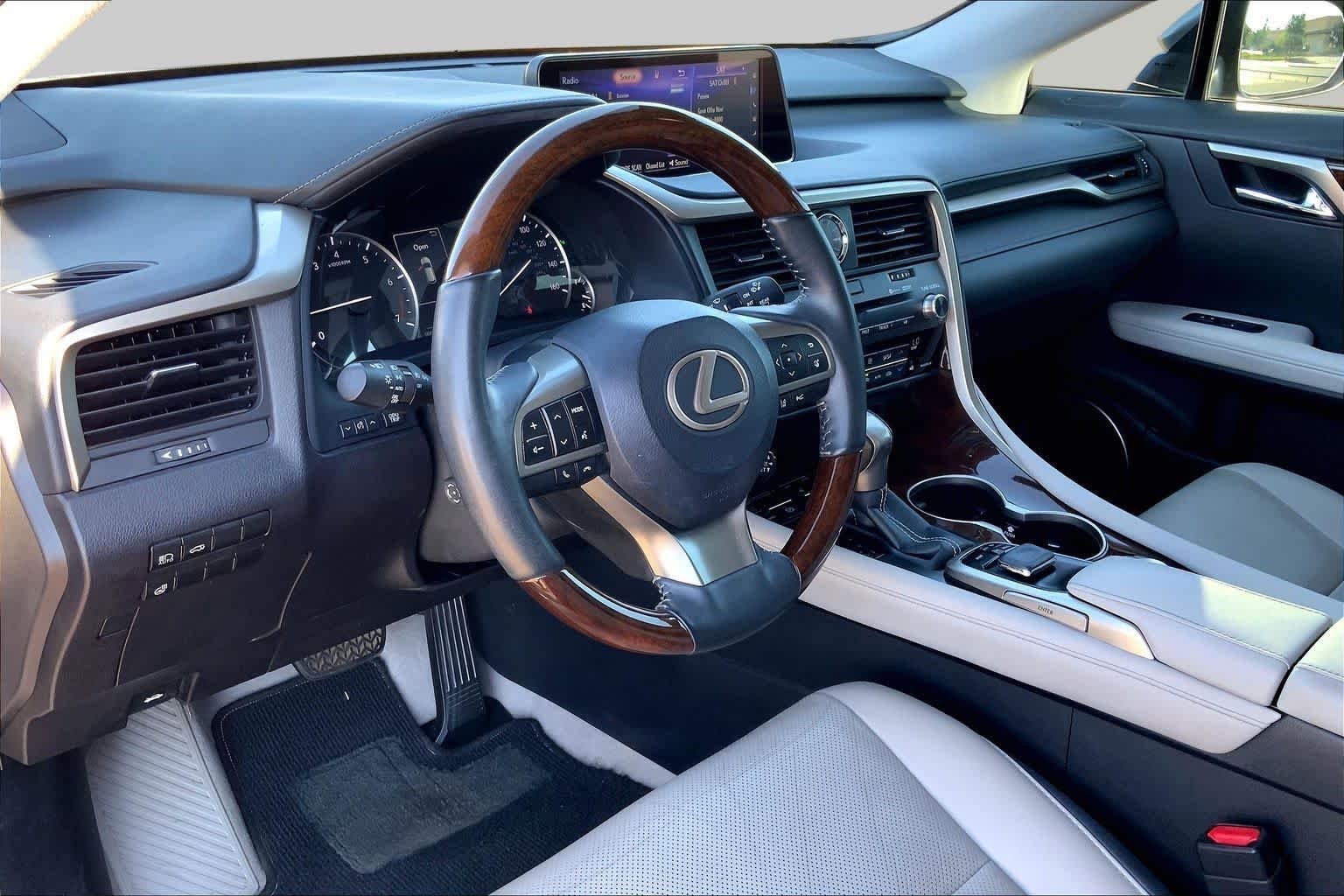 Used 2017 Atomic Silver Lexus  image 17
