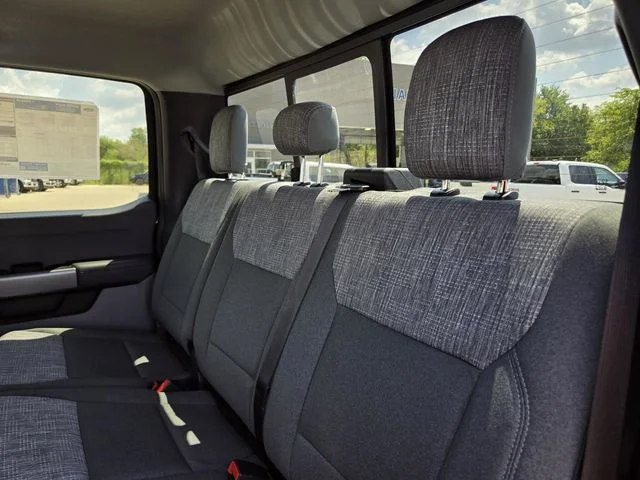 New 2026 Agate Black Metallic Ford F-250® XLT image 32