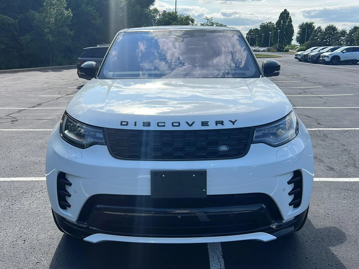 Certified Used 2022 Fuji White Land Rover S R-Dynamic image 8