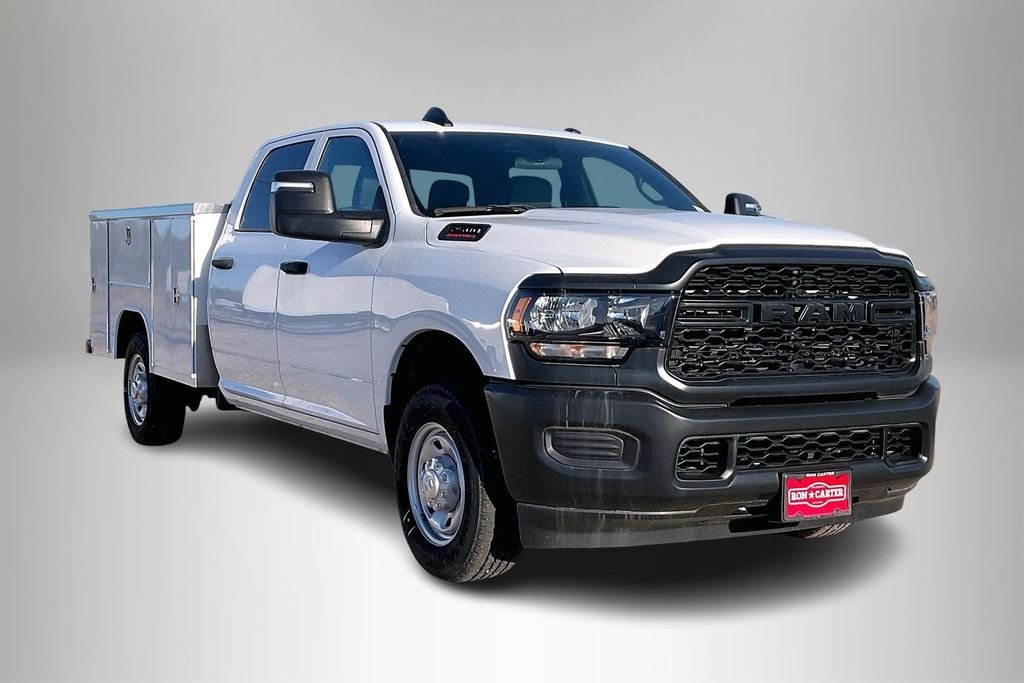 New 2024 Ram 2500 Tradesman 4D Crew Cab