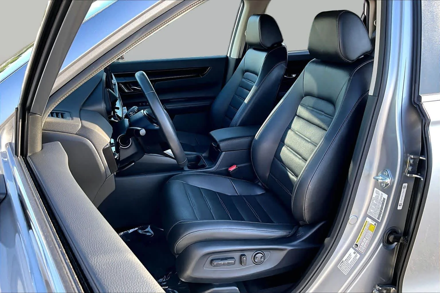 Used 2024 Lunar Silver Metallic Honda EX-L image 8