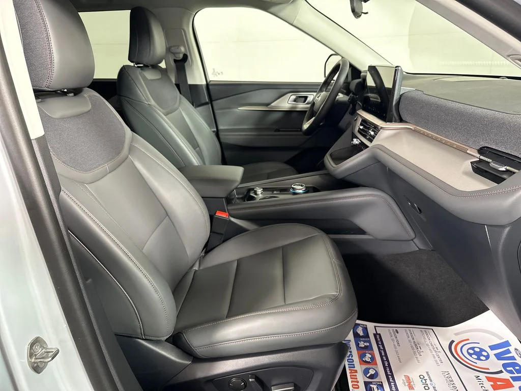 2026 Ford Explorer Active - Photo 30