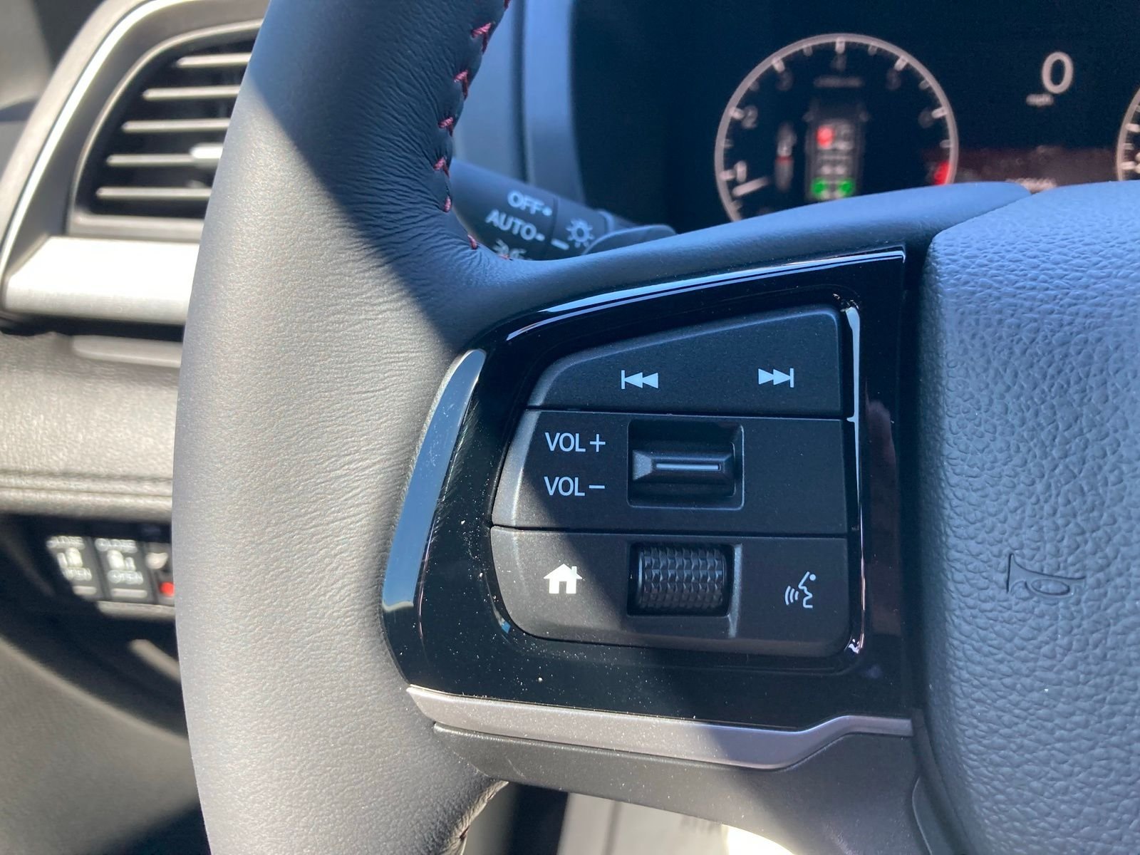 2026 Honda Odyssey Sport L - Photo 18