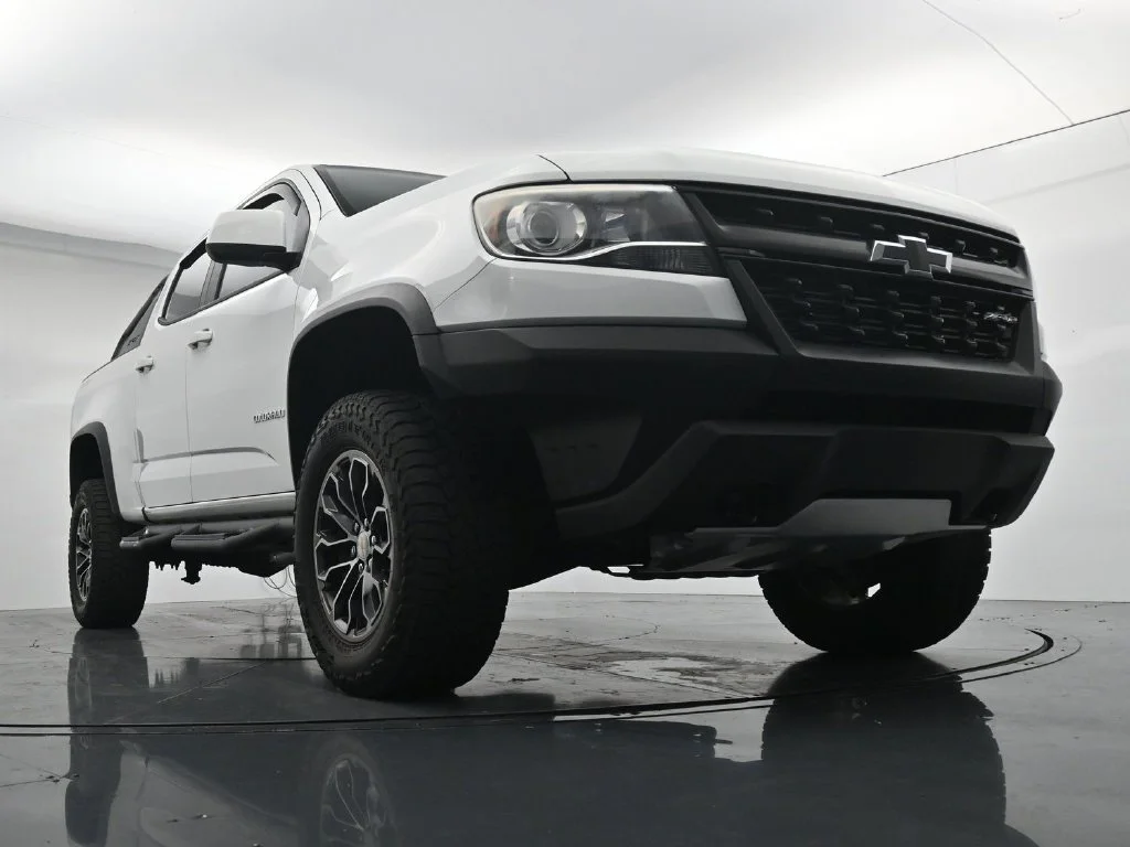 Used 2019 White Chevrolet ZR2 image 17