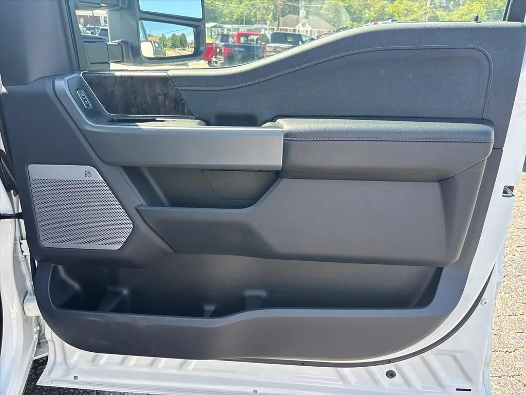 Used 2023 White Ford Lariat image 14
