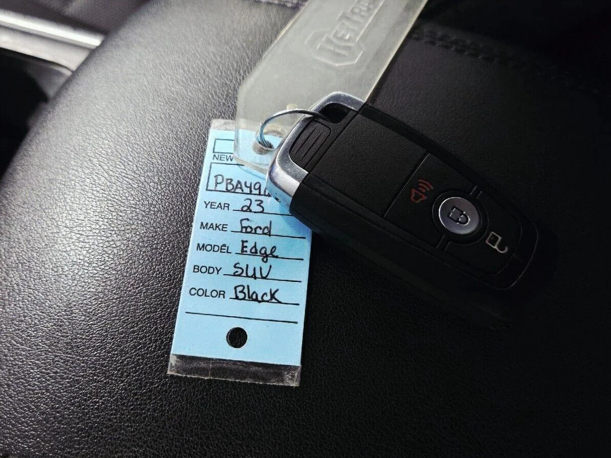 Used 2023 Agate Black Ford SE image 59
