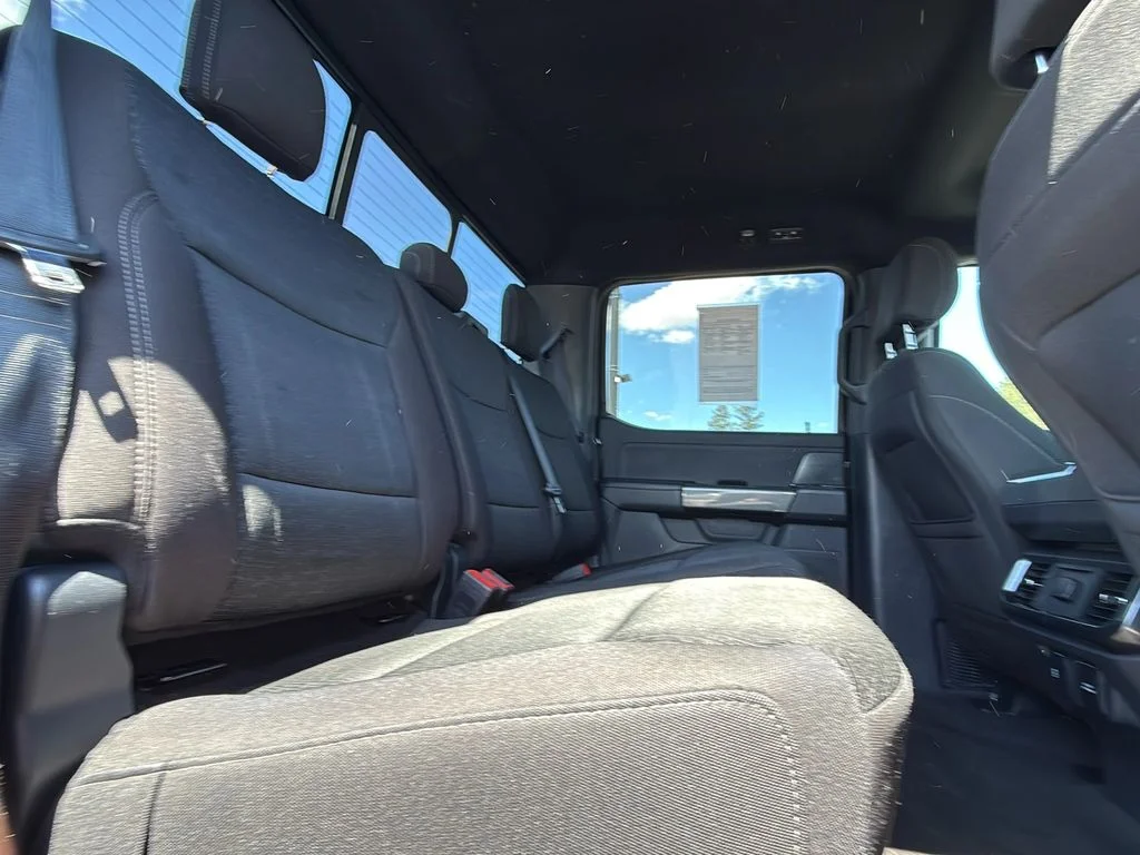 Used 2021 Agate Black Metallic Ford XLT image 26