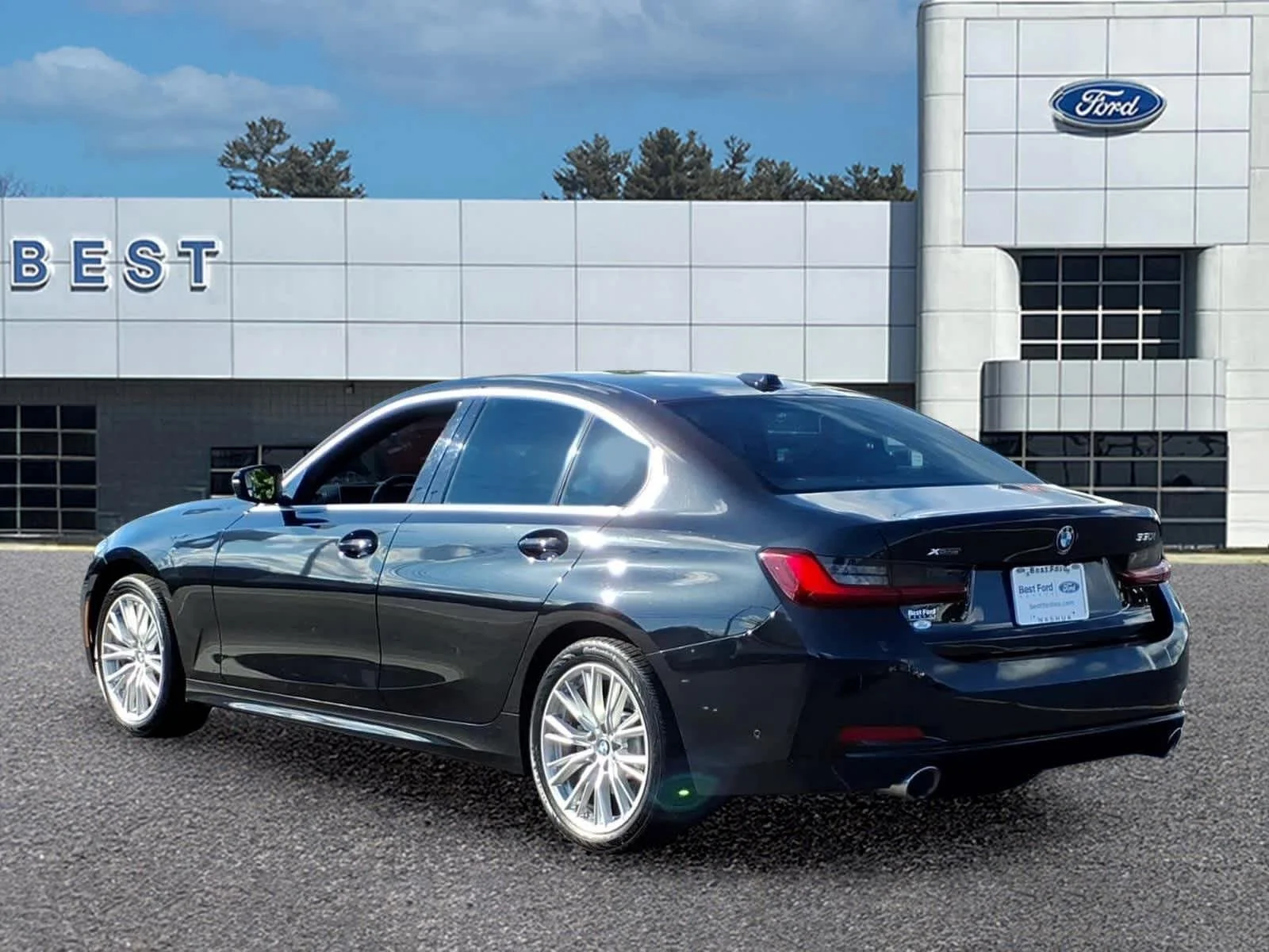 Used 2024 Black Sapphire Metallic BMW 330i xDrive image 4