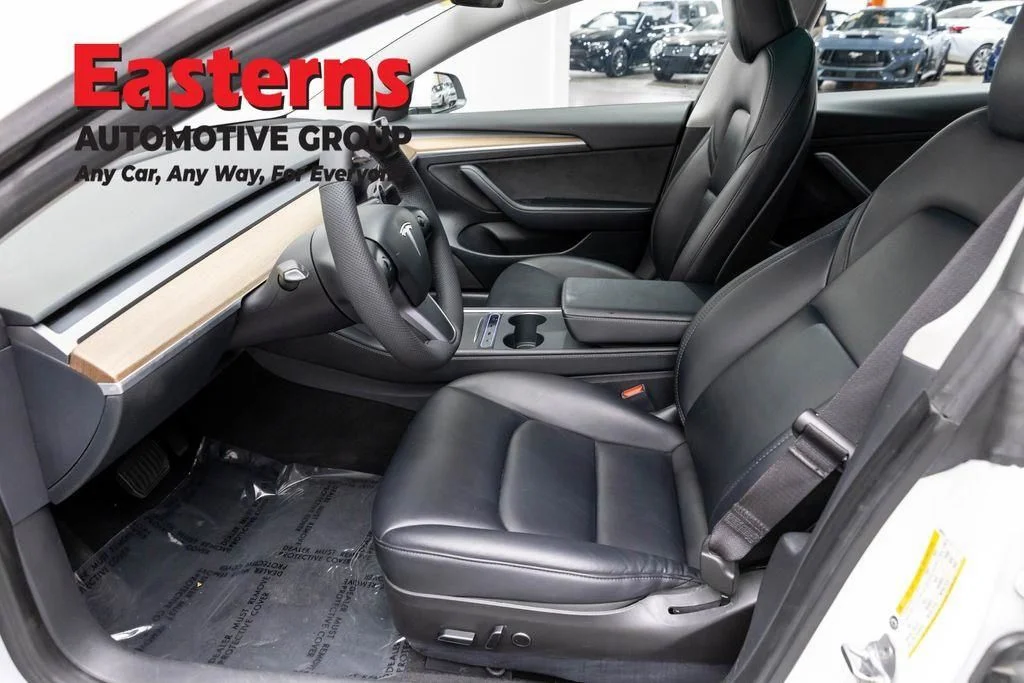 Used 2023 White Tesla Base image 15