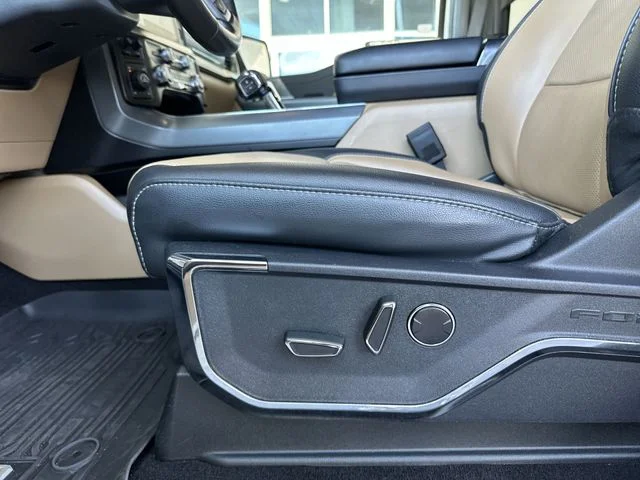 Used 2022 White Ford Lariat image 13