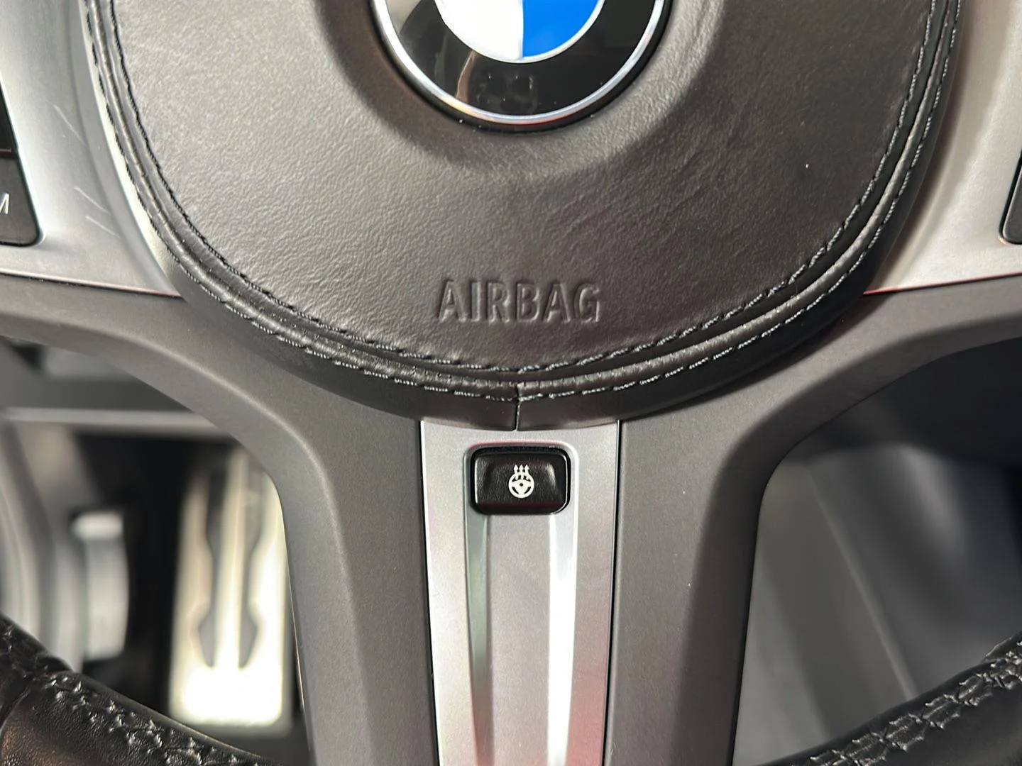 Used 2023 Dark Graphite Metallic BMW xDrive30i image 12