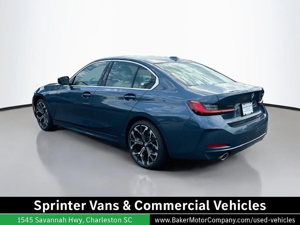 Used 2025 Blue BMW 330i image 3