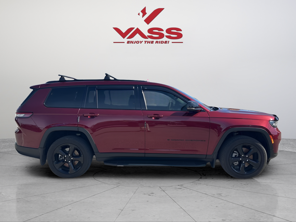 Certified Used 2024 Red Jeep Altitude image 4