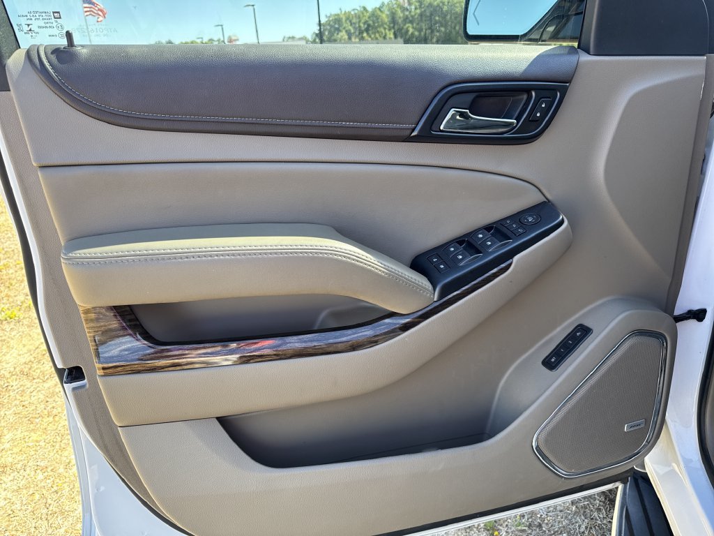 Used 2018 White GMC SLT image 17