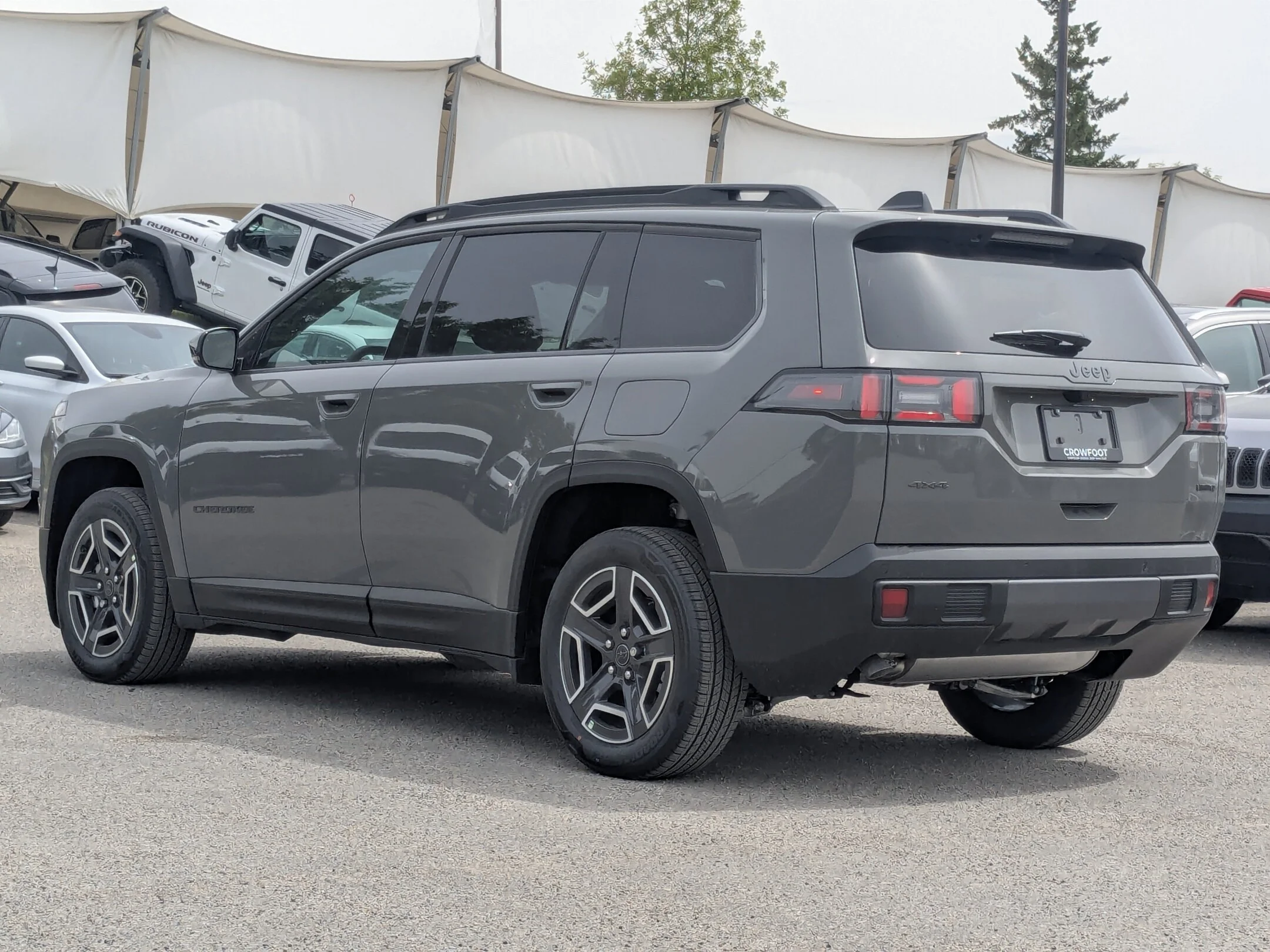 New 2026 Grey Jeep Limited - - Hybrid - Dual-Pane Pano Sunroof - Capri Leatherette - Power Liftgate & More! image 6