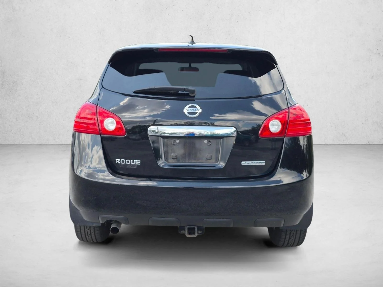 Used 2012 Super Black Nissan S image 5