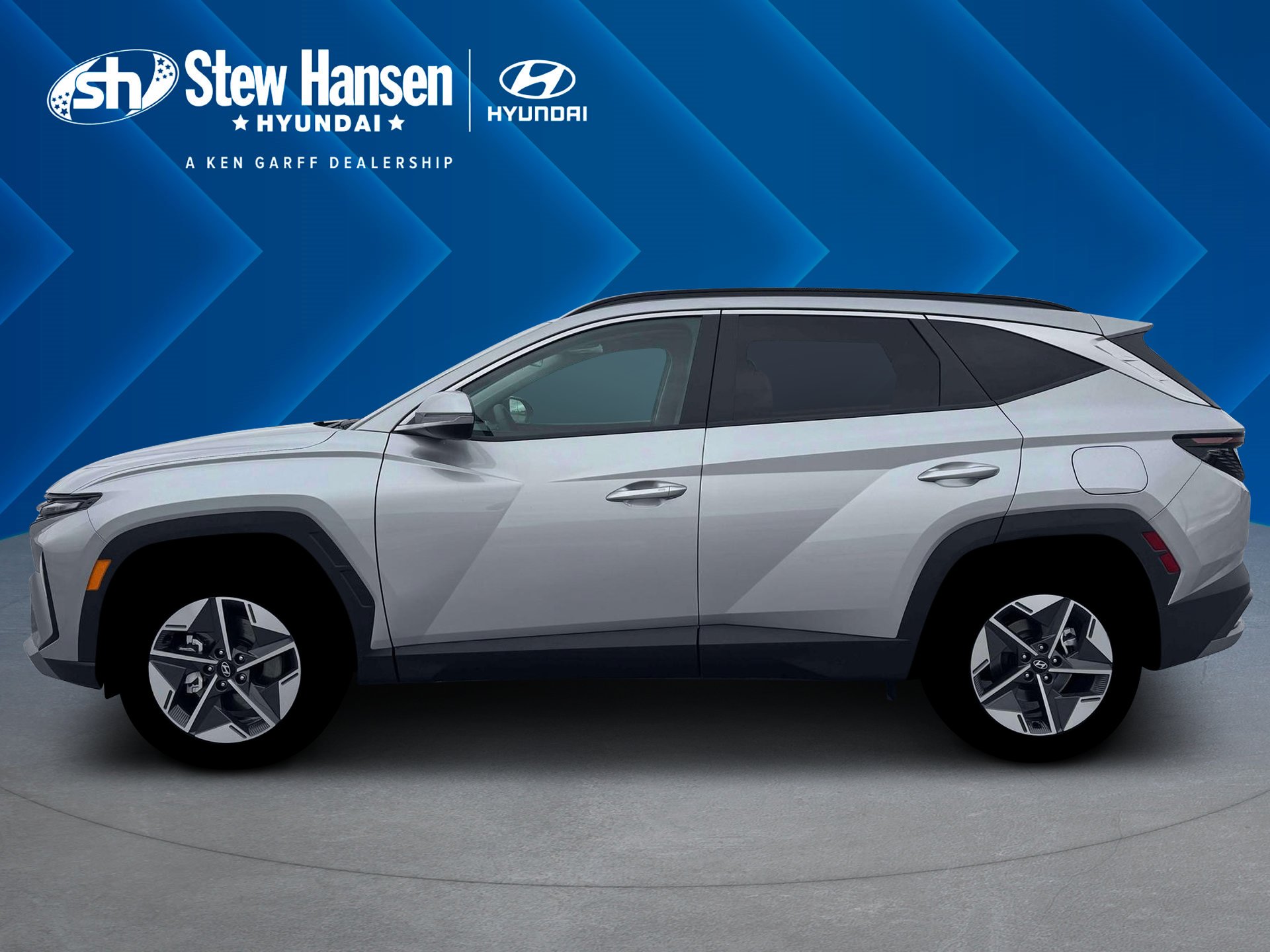 New 2026 Shimmering Silver Hyundai SEL Premium image 3