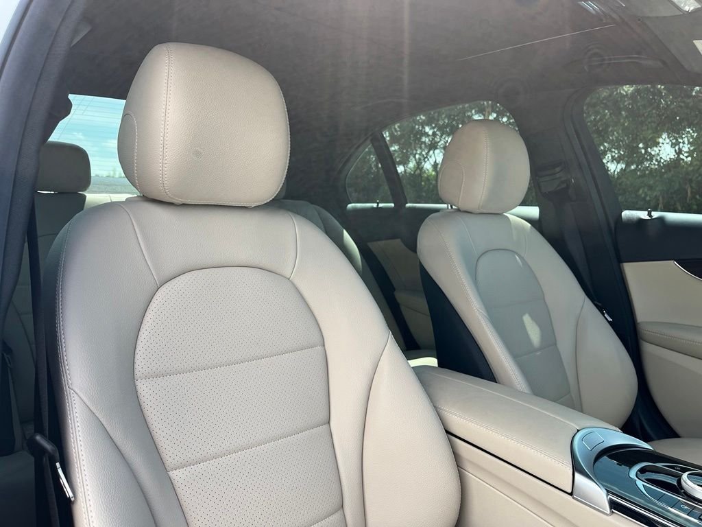 Used 2018 White Mercedes-Benz C 300 image 28