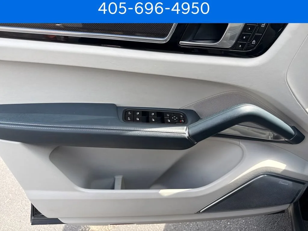 Pre-Owned 2019 Porsche Cayenne Turbo